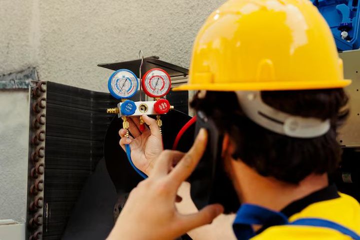 Guide To Best Helium Leak Detectors for Industrial Use in 2025